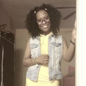 Meet your Posher, Michele